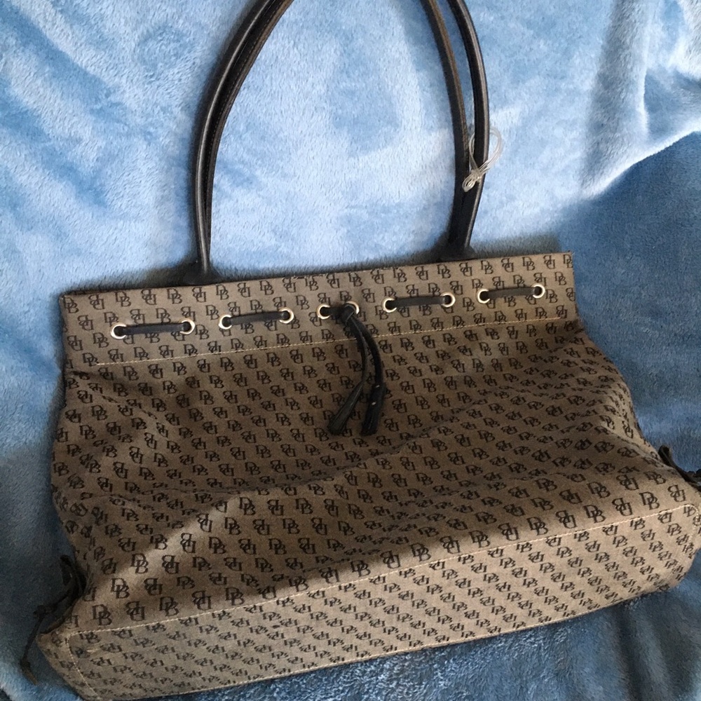 Dooney & Bourke signature grey large tote
